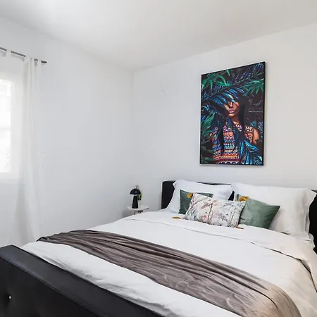 Tranquil Apartment